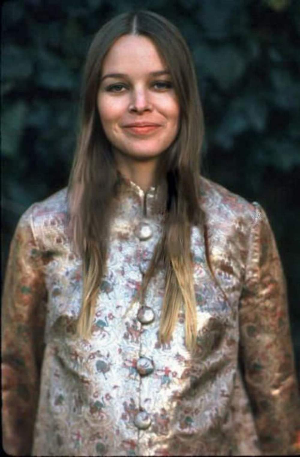 The mama; Michelle Phillips 