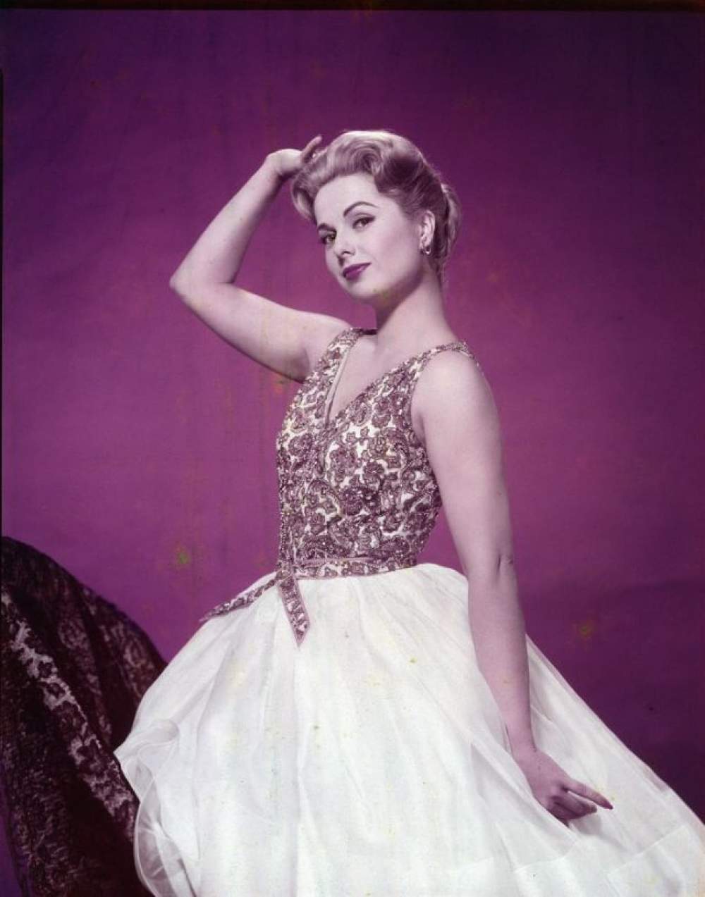 La actriz actriz tejana Martha Hyer 