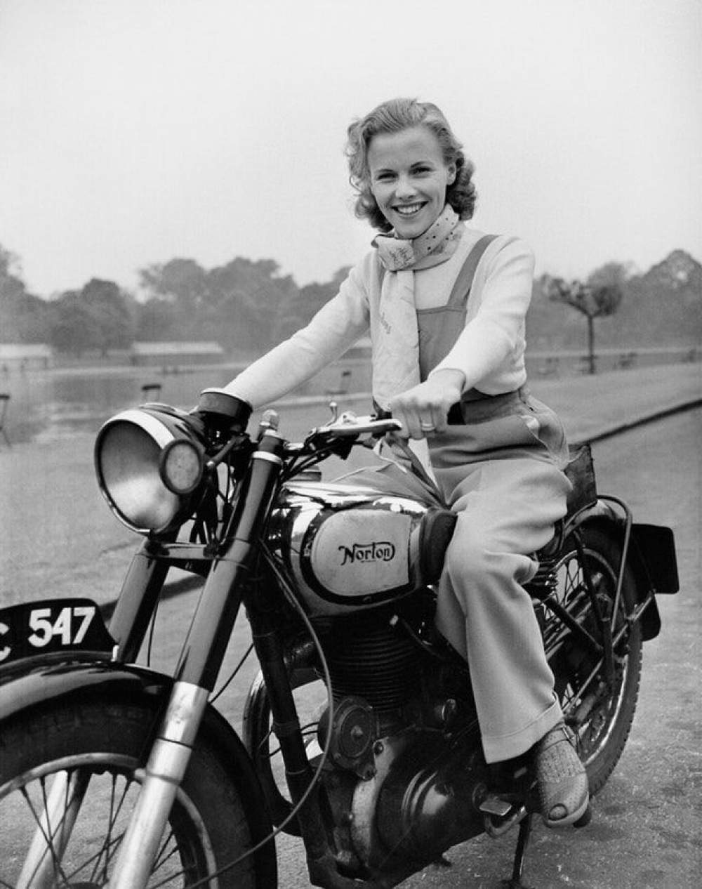 La bella Honor Blackman