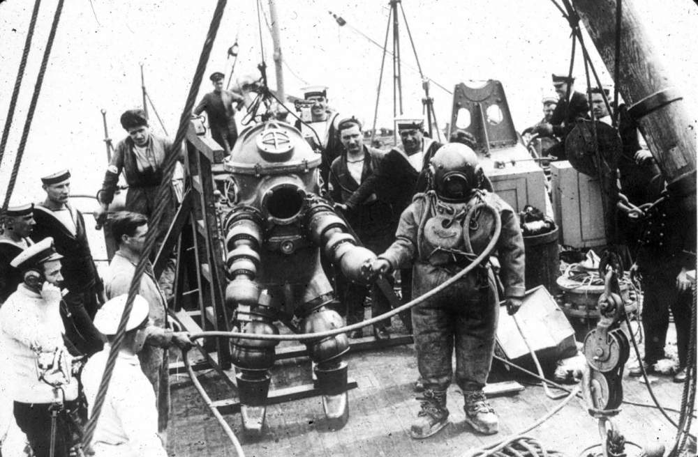 La historia de los primeros trajes de buceo