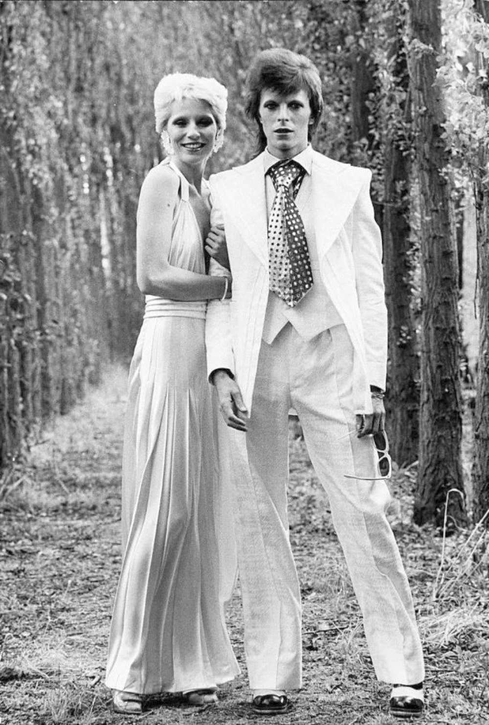 David Bowie y su esposa Angela