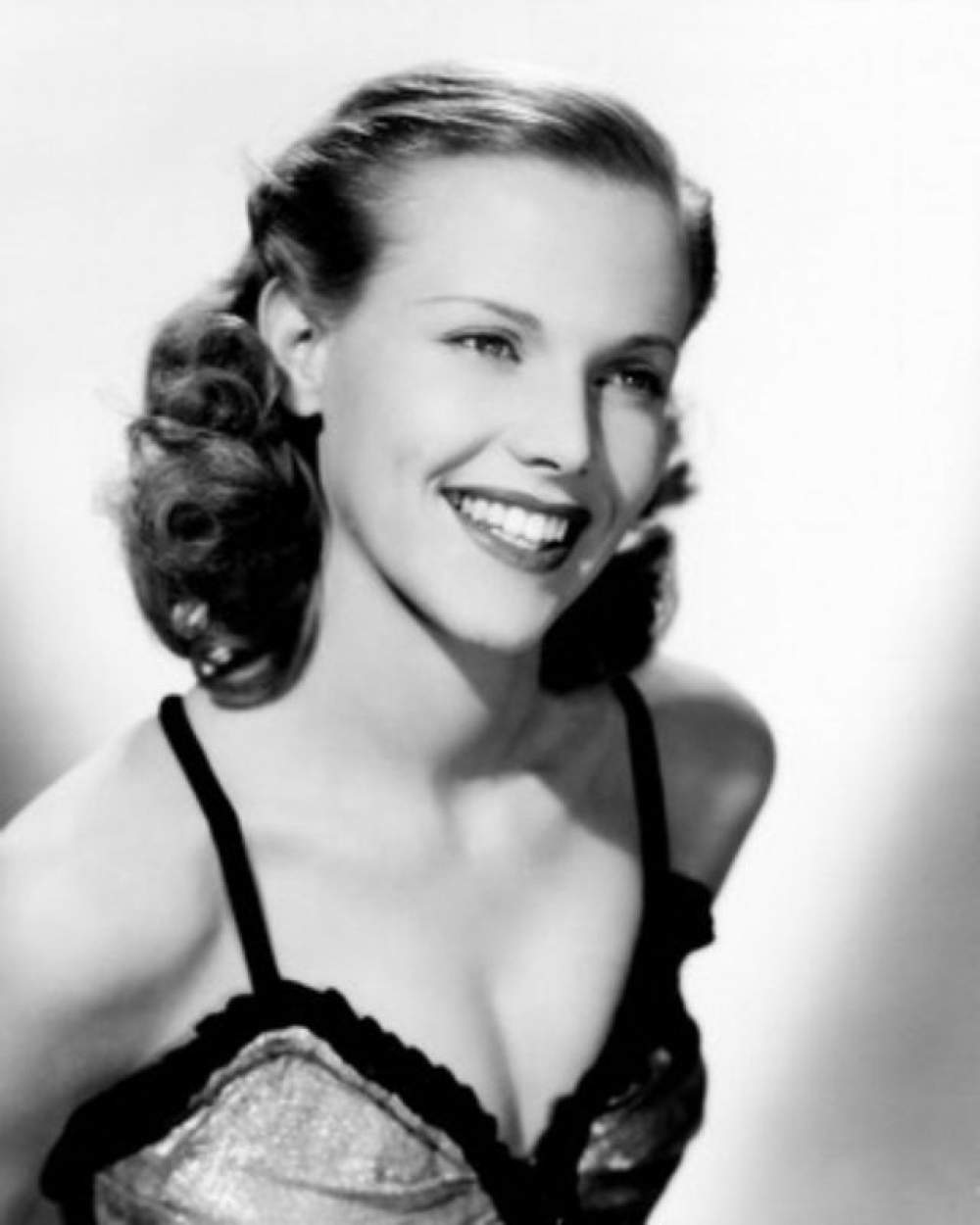 La bella Honor Blackman