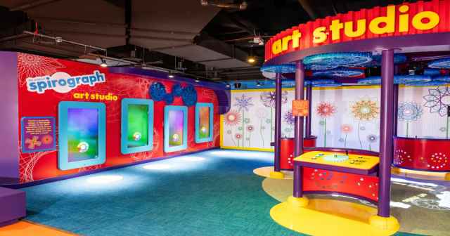 Abre sus puertas Planet Playskool 