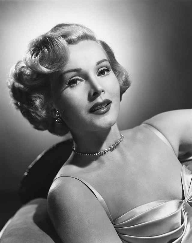 La joven y glamurosa Zsa Zsa Gabor