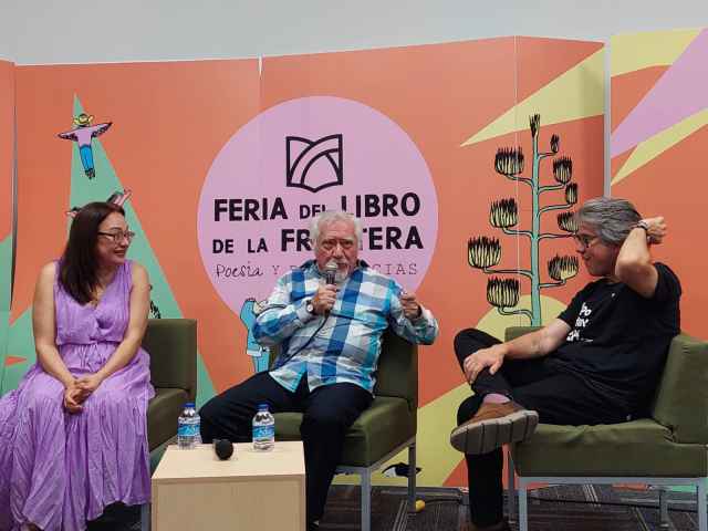 Se presentan los escritores Agustín García y Agustín Monsreal en la Felif