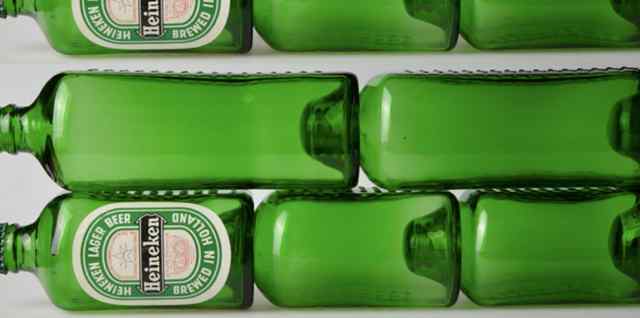 Los ladrillos WOBO de la cerveza Heineken