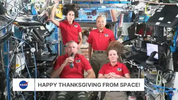 Celebraciones de Acción de Gracias en el espacio