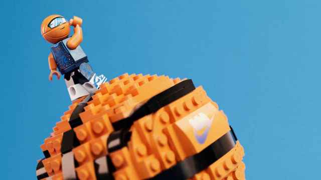 NIKE y el Grupo LEGO celebran una asociación global de varios años 