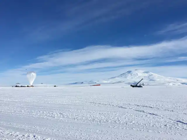 Globos de la NASA listos para volar sobre la Antártida