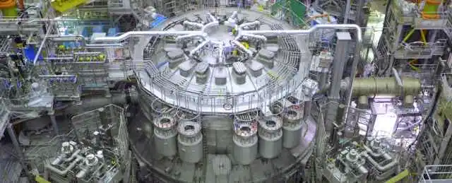 El reactor de fusión nuclear más grande del mundo acaba de entrar en funcionamiento