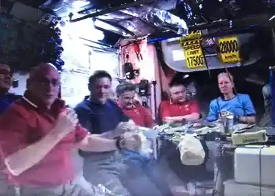 Celebraciones de Acción de Gracias en el espacio