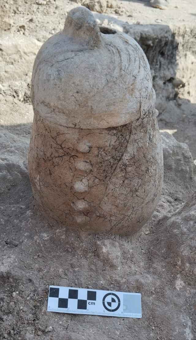 El INAH halla urna funeraria con la imagen del dios del maíz, en el Tramo 7 del Tren Maya