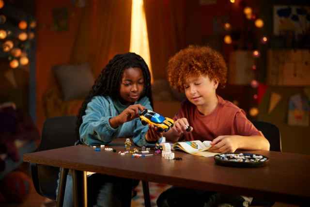 LEGO presenta sets para expandir su imaginación de los niños