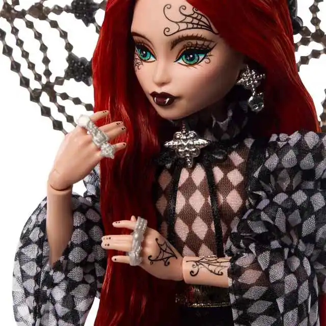 Monster High colaboró con el renombrado diseñador de moda Harris Reed