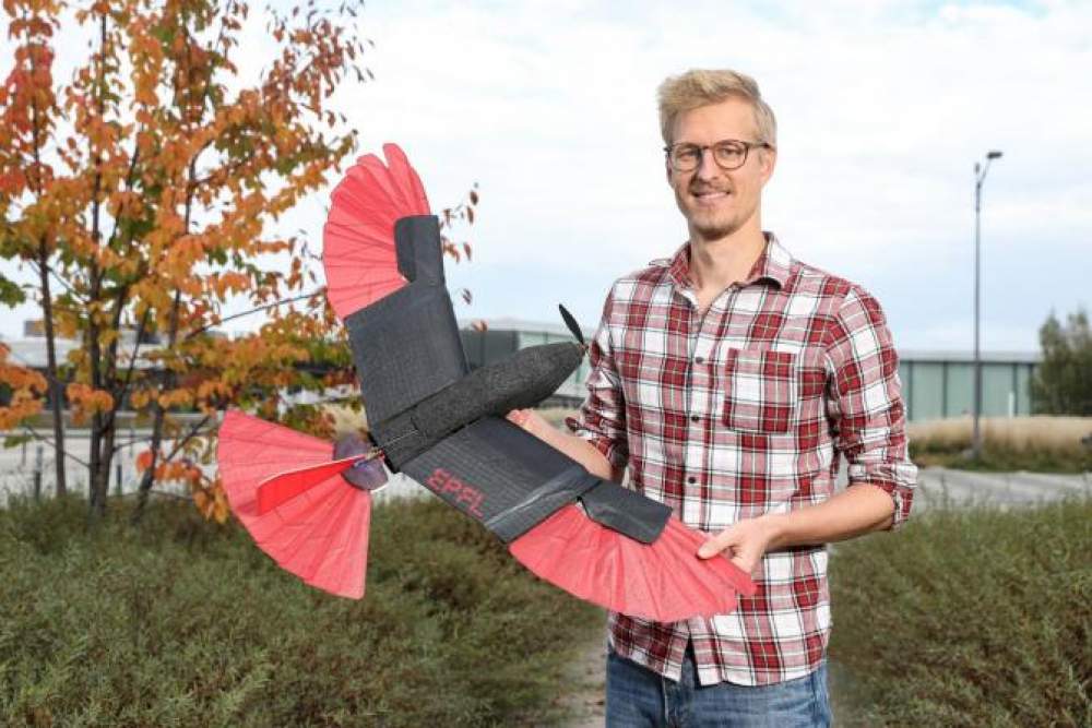 Dron inspirado en una rapaz