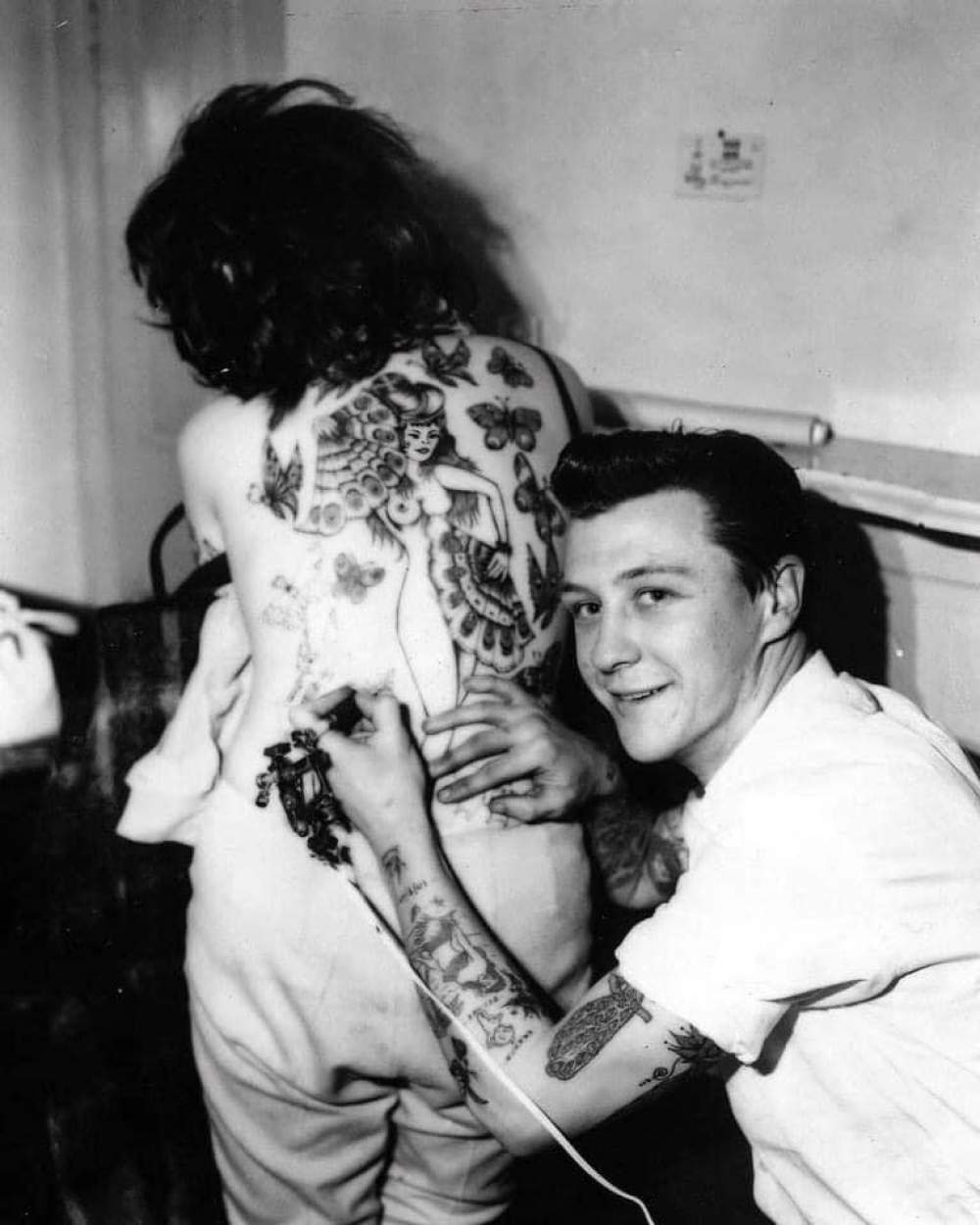 El tatuaje femenino de los años 30
