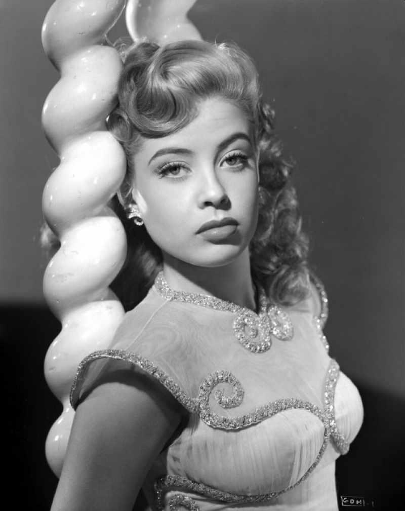 La actriz Gloria DeHaven