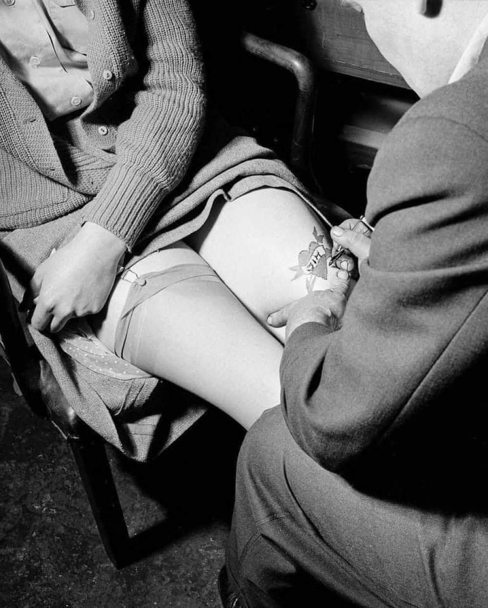 El tatuaje femenino de los años 30